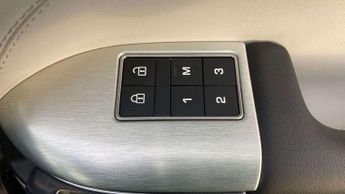 Land Rover Range Rover Sport SVR