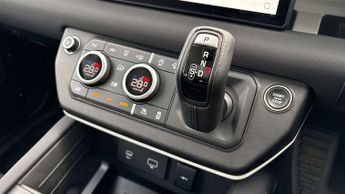 Land Rover Defender SE