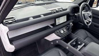 Land Rover Defender SE