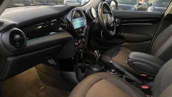 MINI Hatchback Cooper Classic