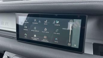 Land Rover Defender X-Dynamic SE