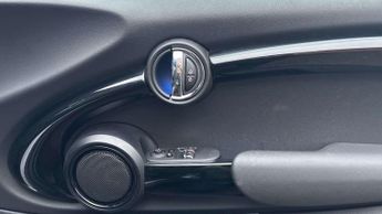 MINI Hatchback Cooper S Level 2