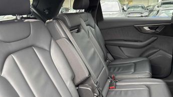 Audi Q7 Black Edition