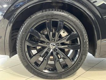 Volkswagen Touareg Black Edition