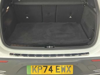 Mercedes-Benz EQA Sport Executive