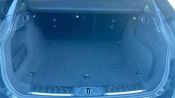 Jaguar F-PACE R-Dynamic Black