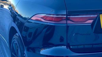 Jaguar F-PACE R-Dynamic Black