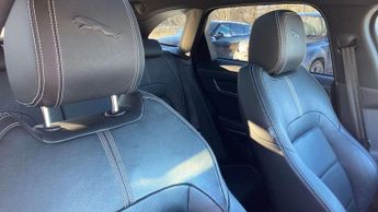 Jaguar F-PACE R-Dynamic Black