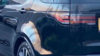 Land Rover Discovery R-Dynamic SE