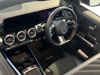 Mercedes-Benz EQB AMG Line Premium Plus