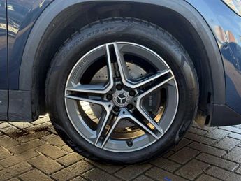 Mercedes-Benz GLA AMG Line