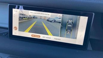 Land Rover Defender SE