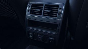 Jaguar F-PACE R-Dynamic SE Black 90th Anniversary Edition