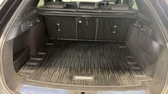 Land Rover Range Rover Velar Dynamic SE