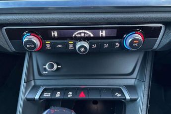 Audi Q3 Black Edition