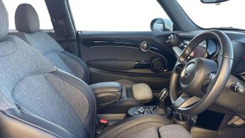 MINI Hatchback Cooper S Level 2