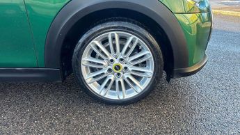 MINI Hatchback Cooper S Level 2