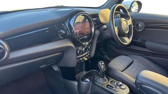 MINI Hatchback Cooper S Level 2