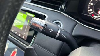 Land Rover Range Rover Evoque R-Dynamic SE