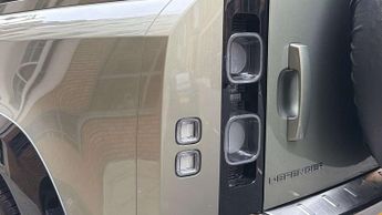 Land Rover Defender X