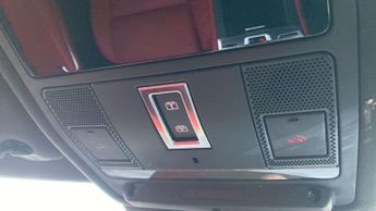 Jaguar F-PACE R-Dynamic Black