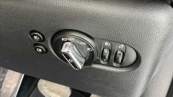 MINI Convertible Cooper Exclusive