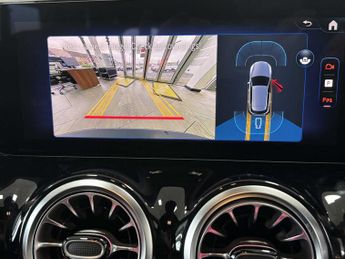 Mercedes-Benz EQA Urban Edition