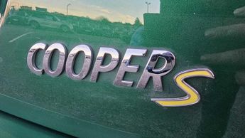 MINI Hatchback Cooper S Level 2