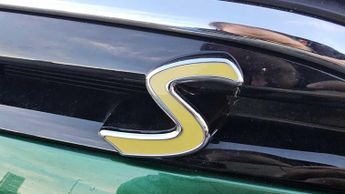 MINI Hatchback Cooper S Level 2