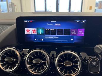 Mercedes-Benz EQA Urban Edition