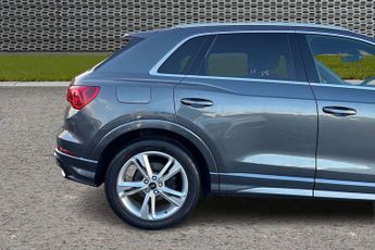 Audi Q3 S Line