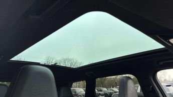 Land Rover Range Rover Sport SVR