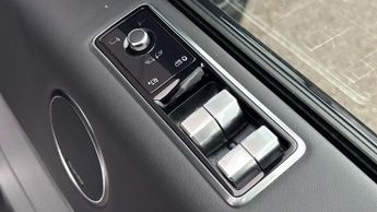 Land Rover Range Rover Sport SVR