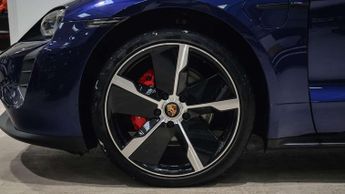 Porsche Taycan 