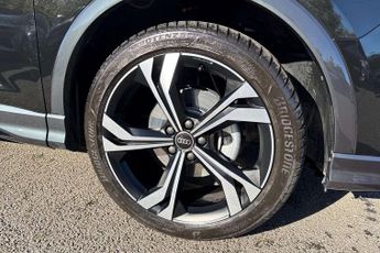 Audi Q3 Black Edition