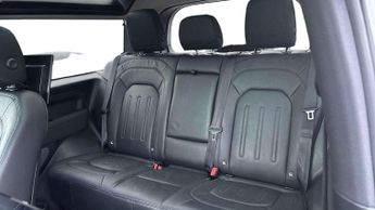 Land Rover Defender SE