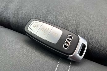 Audi Q4 Black Edition