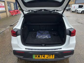 Mercedes-Benz EQA Sport Executive
