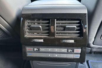 Volkswagen Touareg R