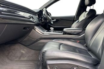 Audi Q7 Black Edition