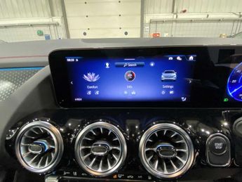 Mercedes-Benz EQA AMG Line