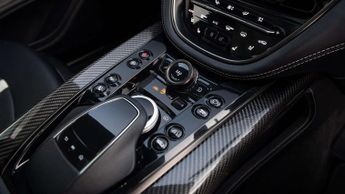 Aston Martin DBX DBX707