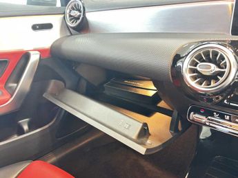 Mercedes-Benz Cla AMG Line