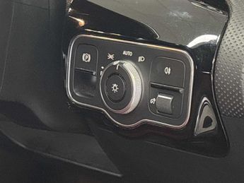 Mercedes-Benz Cla AMG Line