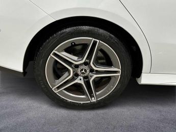 Mercedes-Benz Cla AMG Line