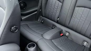 MINI Hatchback Cooper S Level 3