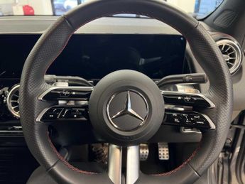 Mercedes-Benz EQB AMG Line Executive