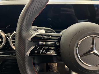 Mercedes-Benz EQB AMG Line Executive