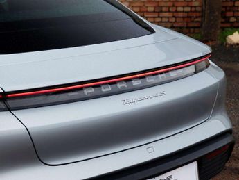 Porsche Taycan Saloon 