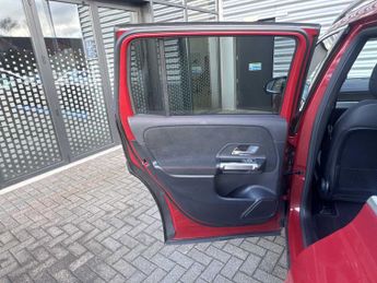 Mercedes-Benz EQB AMG Line